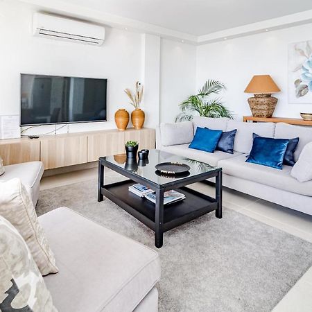 Cp - Modern Beachside Apartment In Естепона Екстер'єр фото