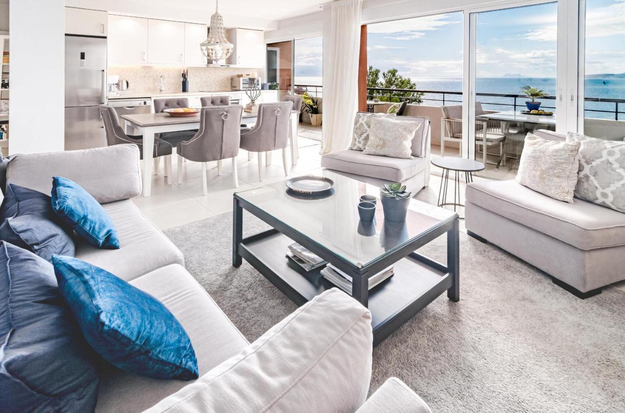 Cp - Modern Beachside Apartment In Естепона Екстер'єр фото