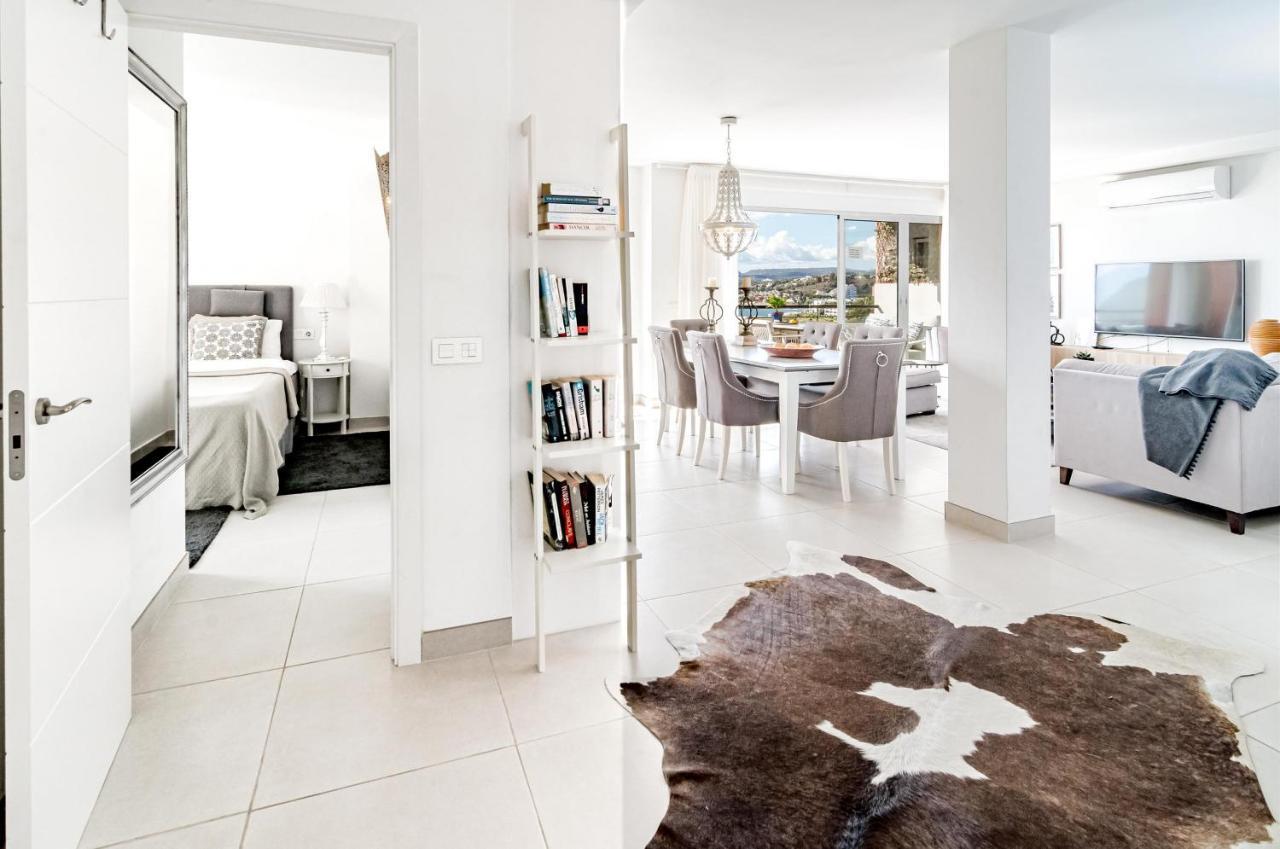 Cp - Modern Beachside Apartment In Естепона Екстер'єр фото