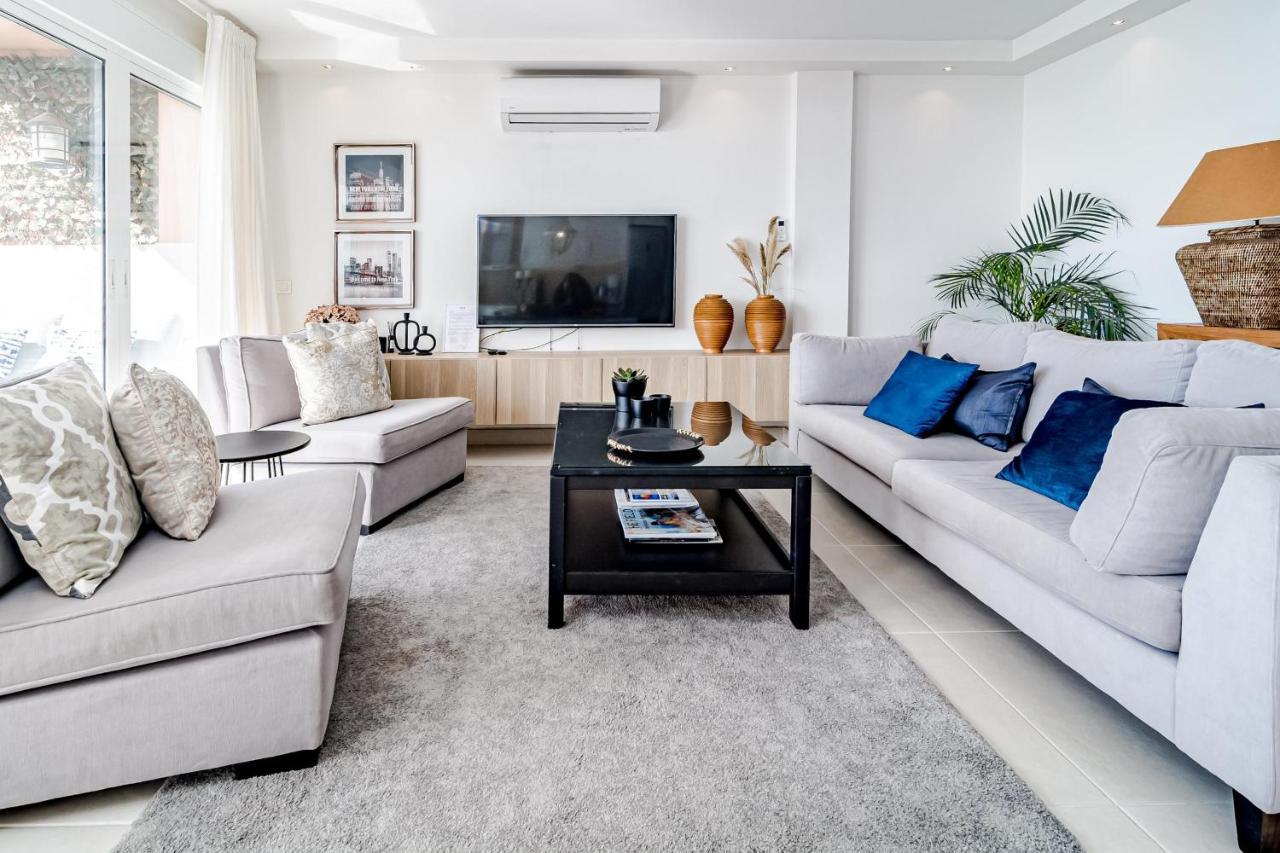 Cp - Modern Beachside Apartment In Естепона Екстер'єр фото